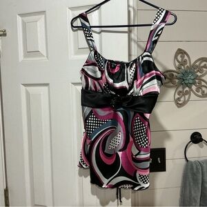 Elegant Women's Swirl Patterned retro Top